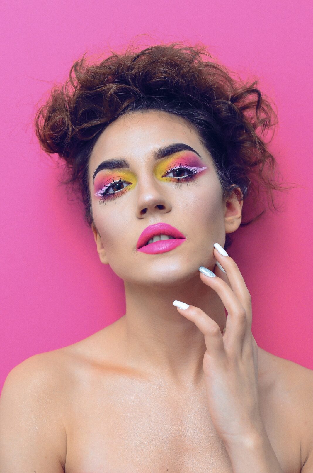 Editorial Makeup: Artistic Expression in Fashion